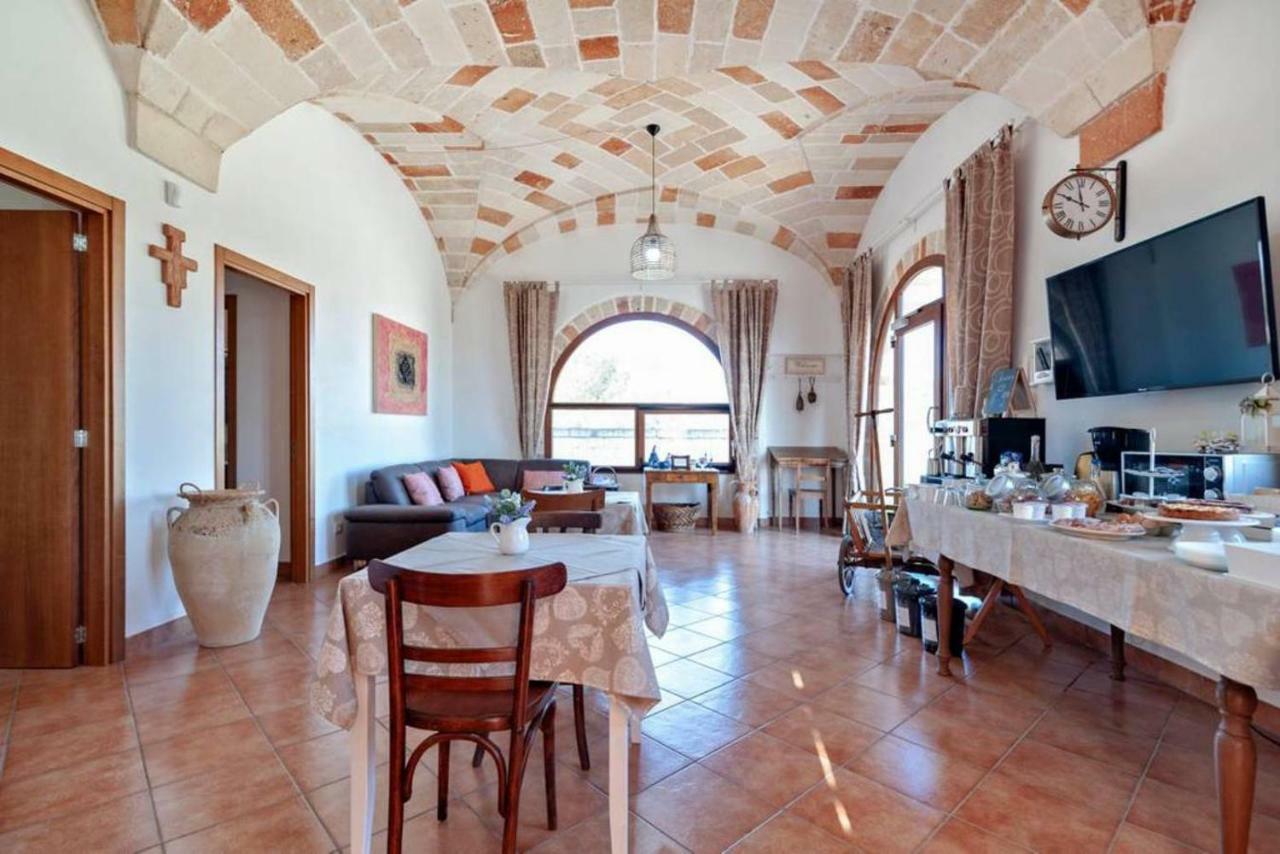 La Dimora Dei Conti Bed & Breakfast Collemeto Екстериор снимка